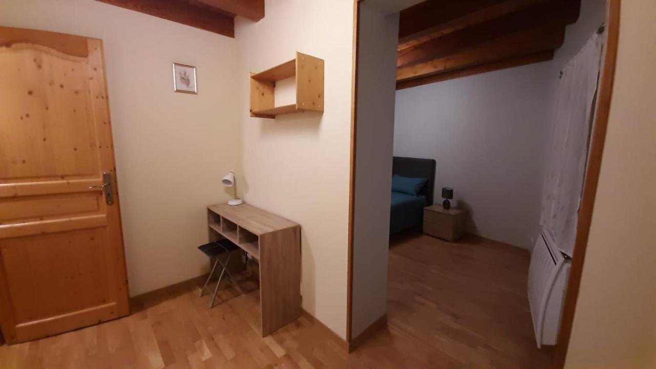 Virieu-le-Grand Petite Maison De Village Situee Entre Lacs, Cascades Et Montagnes מראה חיצוני תמונה